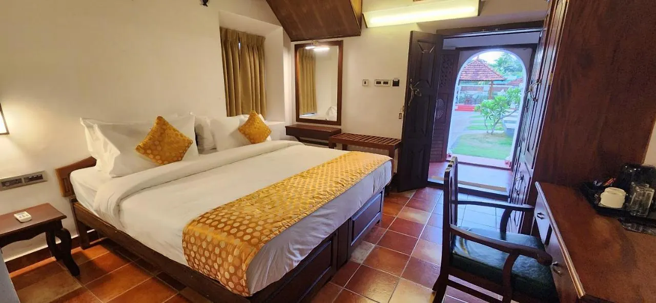 Kumarakom Tharavadu - A Heritage Hotel, Kumarakom By Perfect Stays 3*,