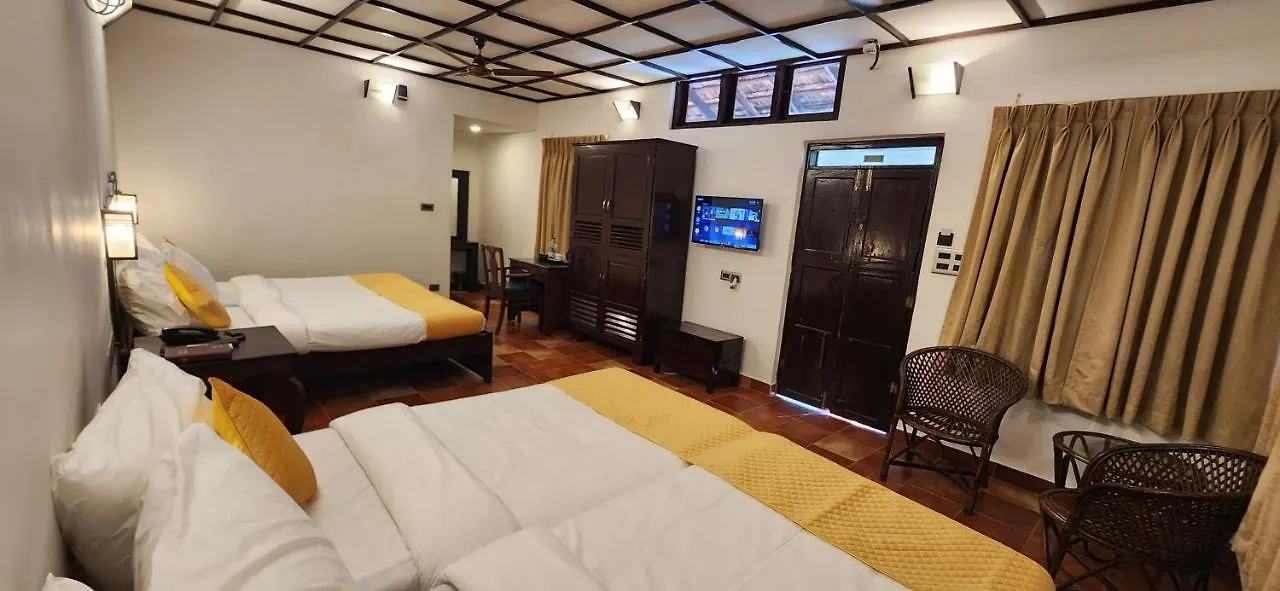 Resort Kumarakom Tharavadu - A Heritage Hotel, Kumarakom By Perfect Stays