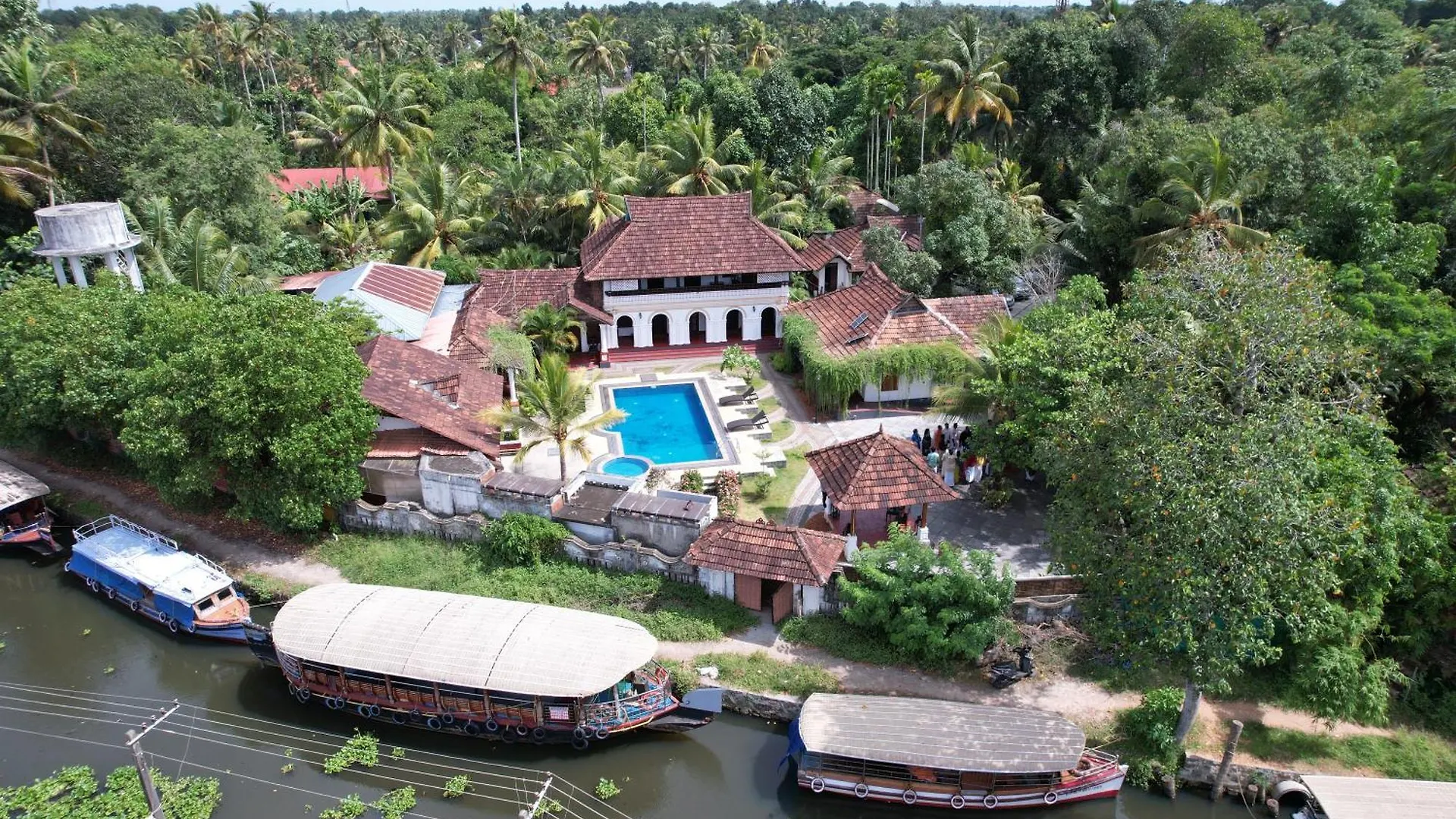 Kumarakom Tharavadu - A Heritage Hotel, Kumarakom By Perfect Stays India