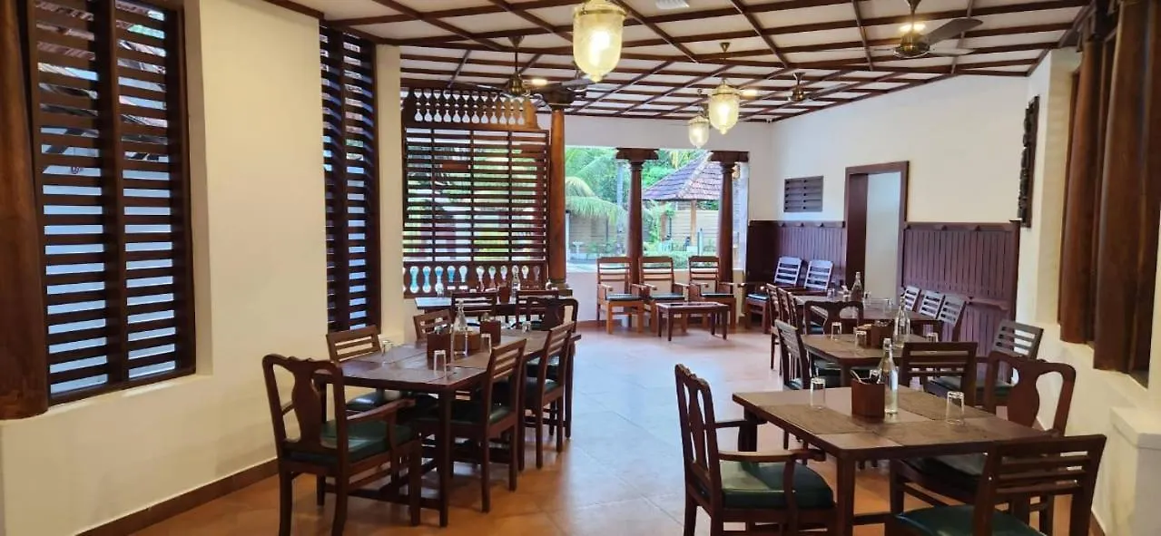 Resort Kumarakom Tharavadu - A Heritage Hotel, Kumarakom By Perfect Stays