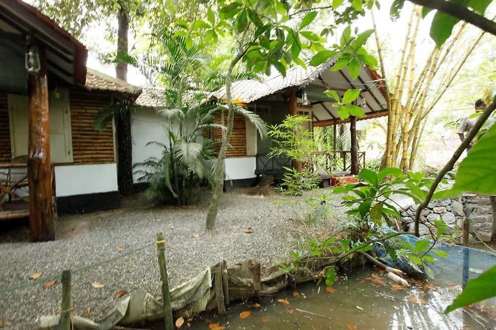 Kumarakom Tharavadu - A Heritage Hotel, Kumarakom By Perfect Stays 3*,  India