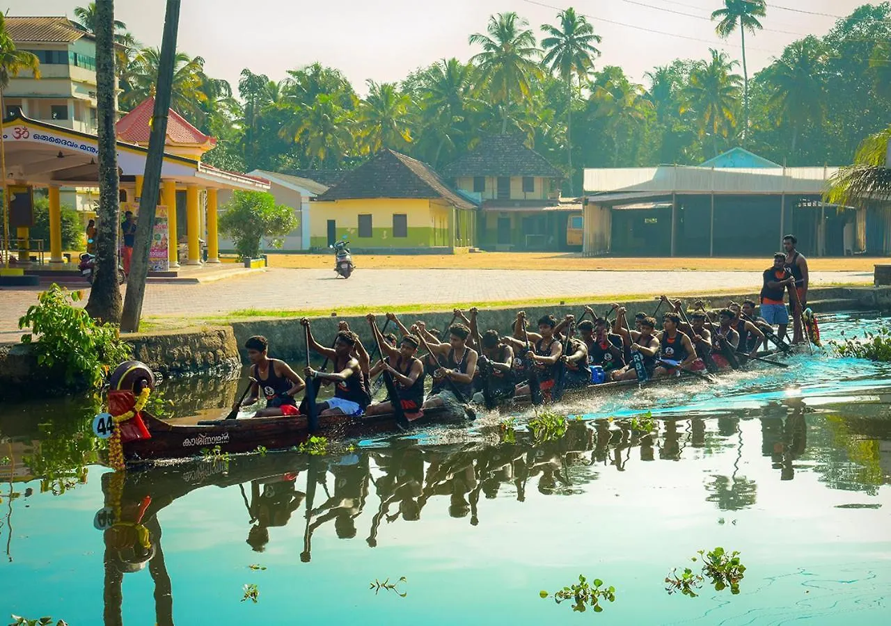 Resort Kumarakom Tharavadu - A Heritage Hotel, Kumarakom By Perfect Stays