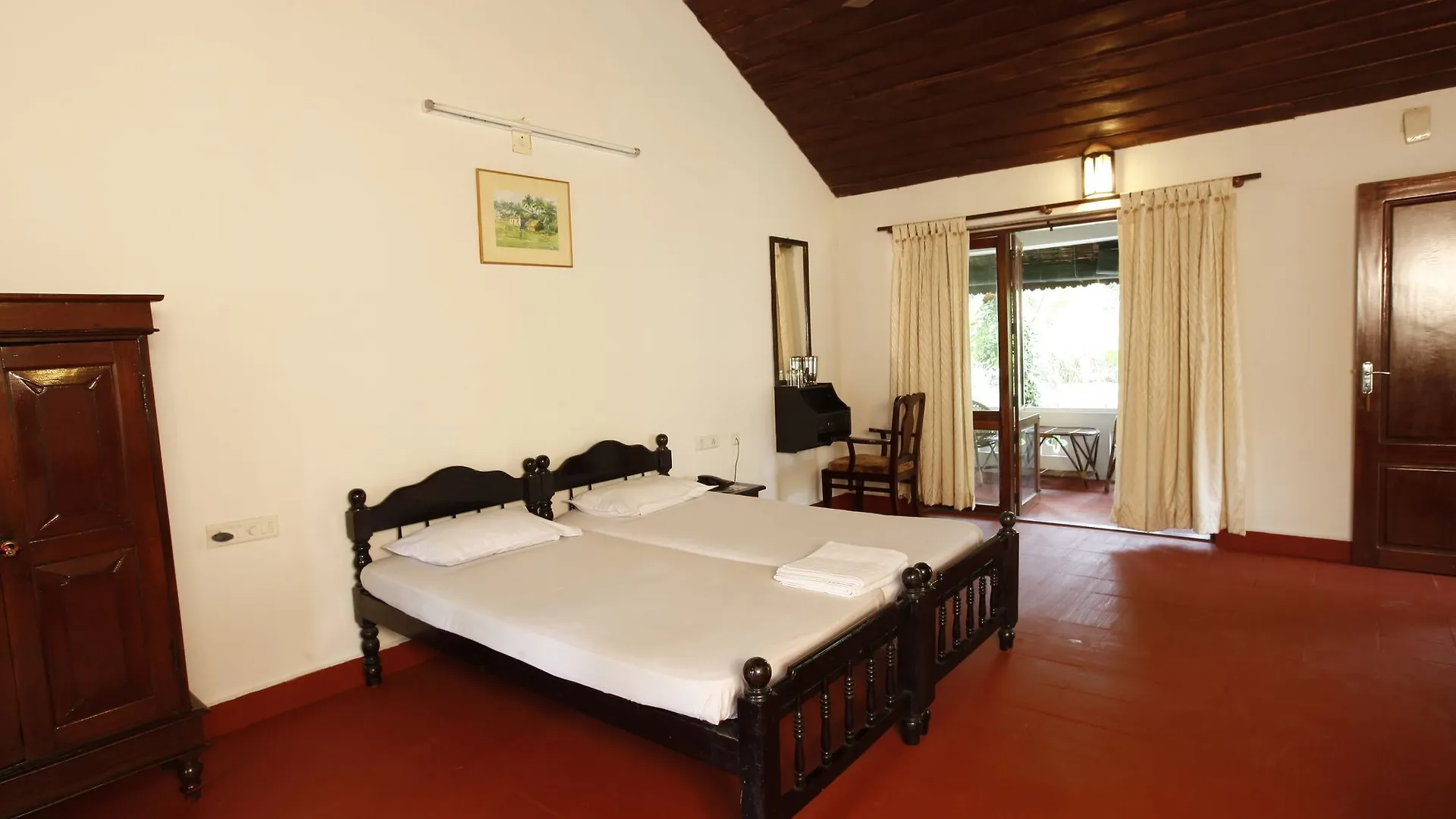 Kumarakom Tharavadu - A Heritage Hotel, Kumarakom By Perfect Stays