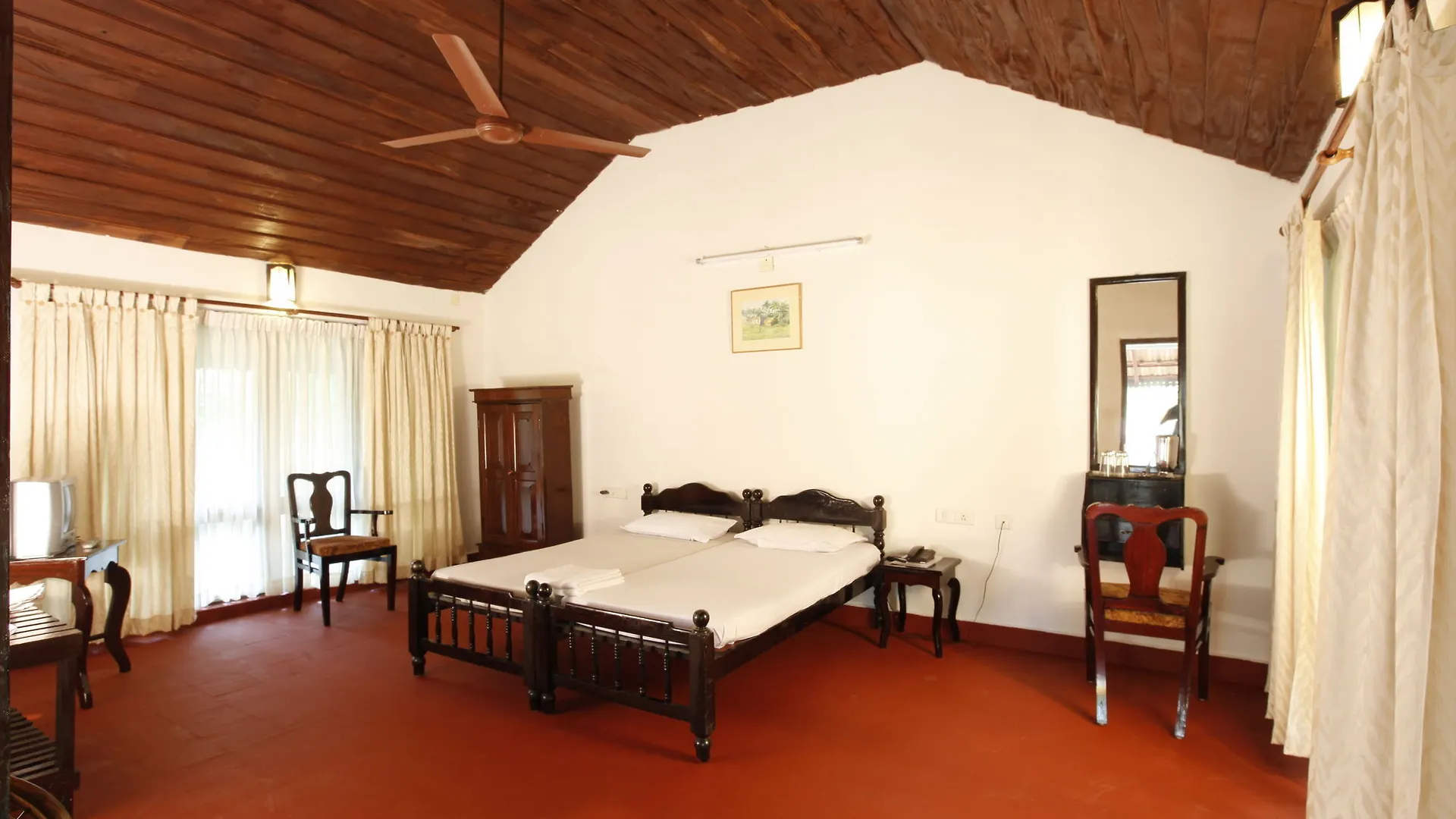 Resort Kumarakom Tharavadu - A Heritage Hotel, Kumarakom By Perfect Stays